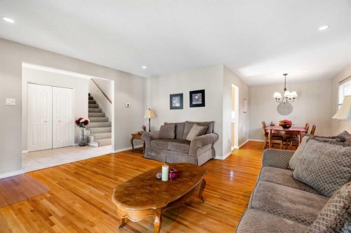 1102 Lake Christina Way Se, Calgary, AB 