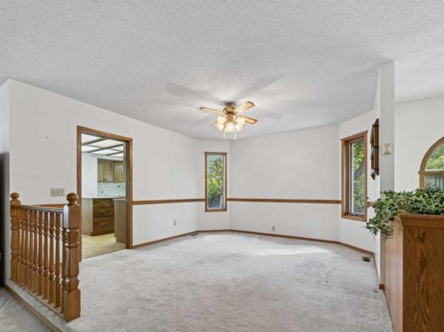 92 Scandia Hill Nw, Calgary, AB 