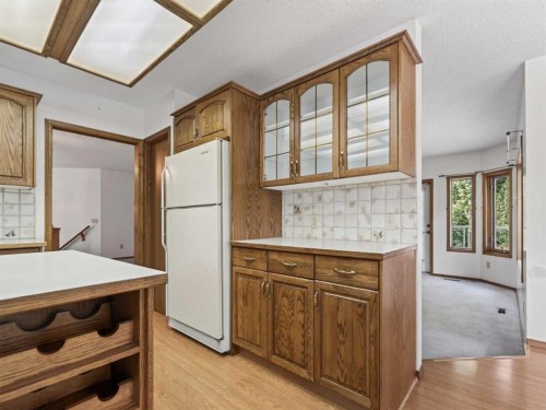 92 Scandia Hill Nw, Calgary, AB 