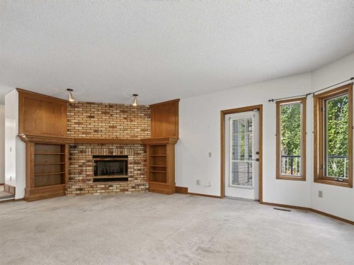 92 Scandia Hill Nw, Calgary, AB 