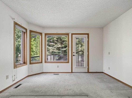 92 Scandia Hill Nw, Calgary, AB 
