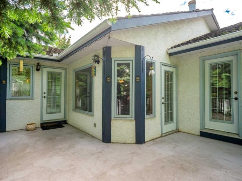 92 Scandia Hill Nw, Calgary, AB 