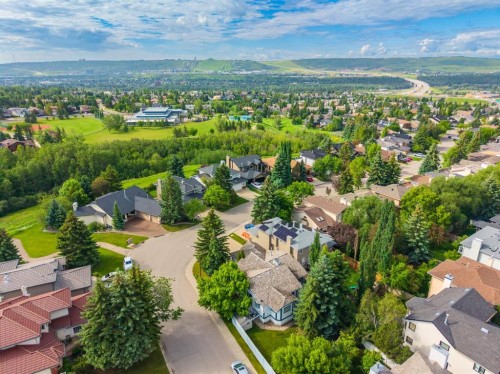 92 Scandia Hill Nw, Calgary, AB 