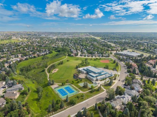 92 Scandia Hill Nw, Calgary, AB 