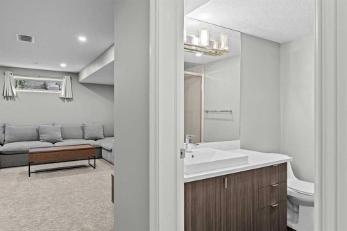 2-1728 36 Avenue Sw, Calgary, AB 
