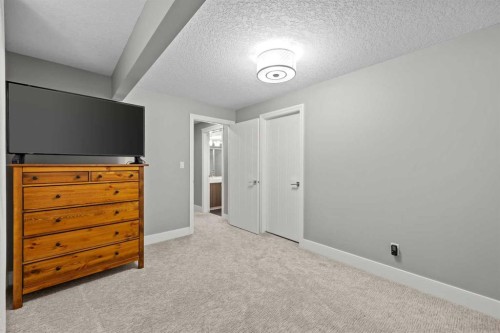 2-1728 36 Avenue Sw, Calgary, AB 