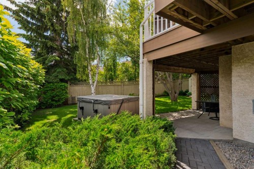 5 Sienna Hills Court Sw, Calgary, AB 