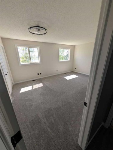242 Taracove Place Ne, Calgary, AB 
