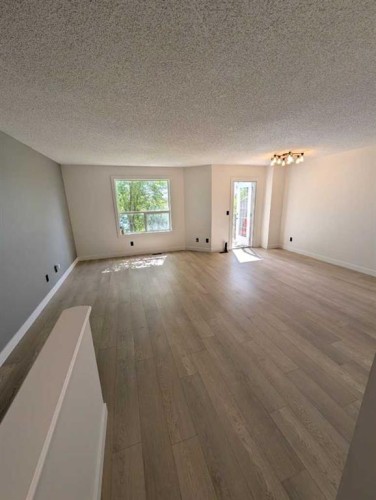 242 Taracove Place Ne, Calgary, AB 