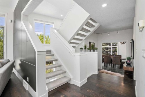 361 Discovery Ridge Way Sw, Calgary, AB 