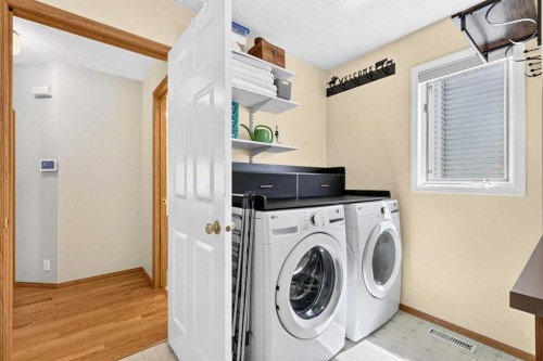 72 Douglas Park Boulevard Se, Calgary, AB 