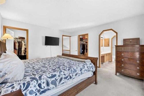 72 Douglas Park Boulevard Se, Calgary, AB 