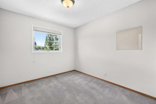 72 Douglas Park Boulevard Se, Calgary, AB 