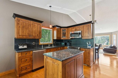 137 Arbour Ridge Circle Nw, Calgary, AB 
