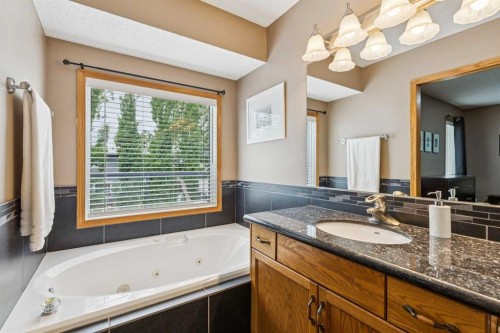 137 Arbour Ridge Circle Nw, Calgary, AB 