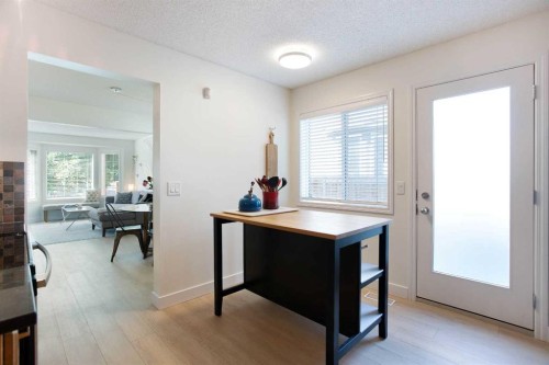 1-2128 35 Avenue Sw, Calgary, AB 