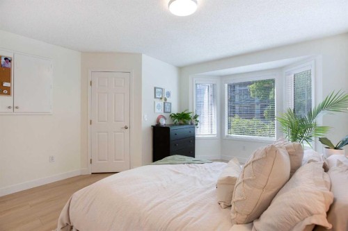 1-2128 35 Avenue Sw, Calgary, AB 