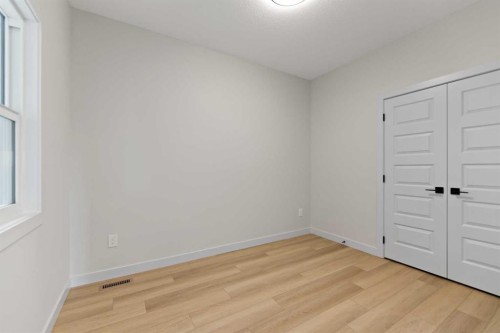 38 Waterford Mews, Chestermere, AB - Indoor Photo Showing Other Room