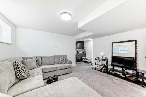 136 Redstone Avenue Ne, Calgary, AB 