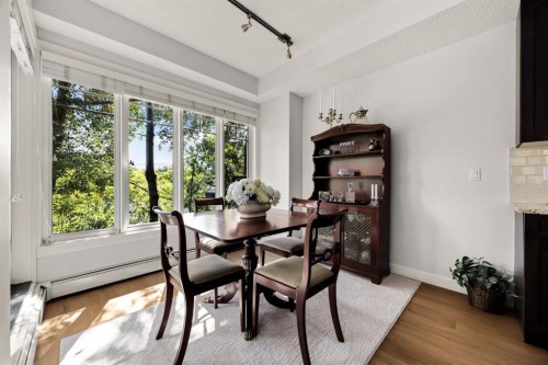106-108 25 Avenue Sw, Calgary, AB - Indoor Photo Showing Dining Room