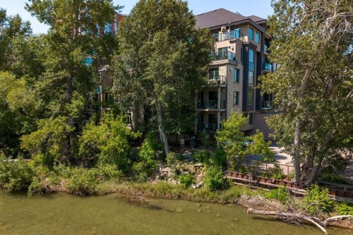 106-108 25 Avenue Sw, Calgary, AB - Outdoor