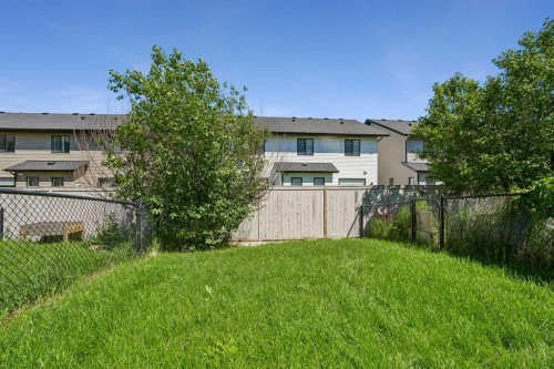 549 Hillcrest Road Sw, Airdrie, AB - Outdoor