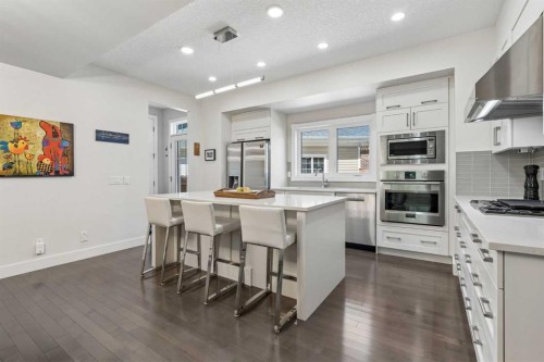 38 Victoria Cross Boulevard Sw, Calgary, AB 