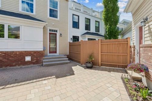 38 Victoria Cross Boulevard Sw, Calgary, AB 