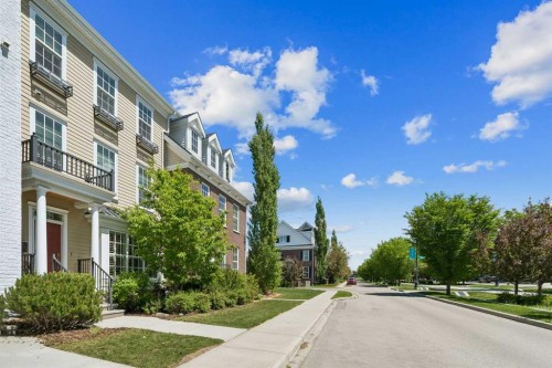 38 Victoria Cross Boulevard Sw, Calgary, AB 