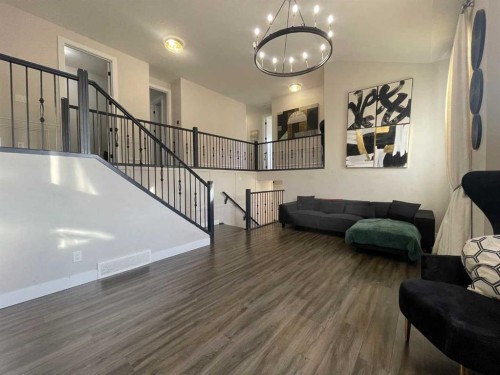220 Carringham Road Nw, Calgary, AB 