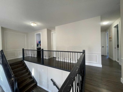 220 Carringham Road Nw, Calgary, AB 