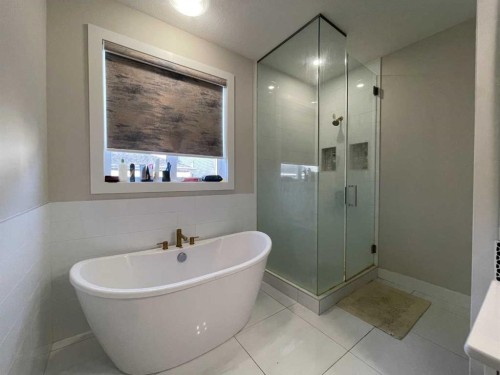 220 Carringham Road Nw, Calgary, AB 