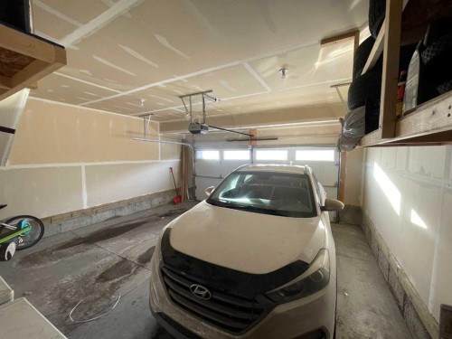 220 Carringham Road Nw, Calgary, AB 