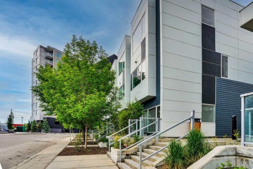 207-20 Brentwood Common Nw, Calgary, AB - Outdoor With Exterior