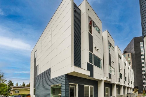 207-20 Brentwood Common Nw, Calgary, AB - Outdoor