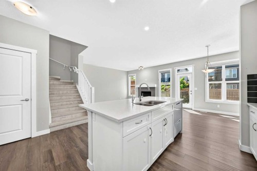 110 Crestbrook Way Sw, Calgary, AB 