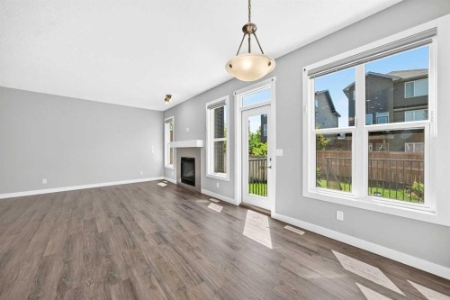 110 Crestbrook Way Sw, Calgary, AB 