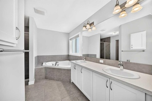 110 Crestbrook Way Sw, Calgary, AB 