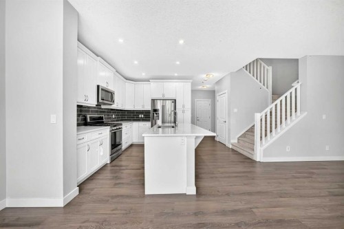 110 Crestbrook Way Sw, Calgary, AB 