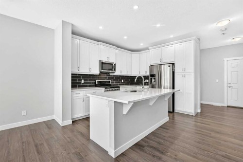 110 Crestbrook Way Sw, Calgary, AB 