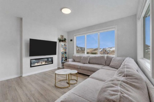 34 Belvedere Green Se, Calgary, AB 