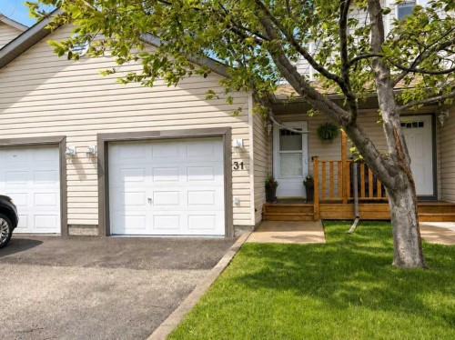 31-156 Canoe Drive SW Airdrie, AB T4B 2Z3