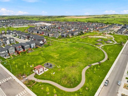 91 Emberside Garden, Cochrane, AB 