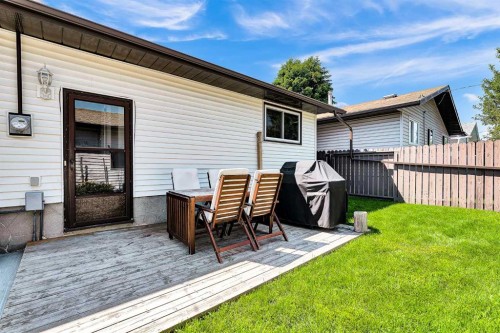 474 78 Avenue Ne, Calgary, AB - Outdoor With Deck Patio Veranda With Exterior