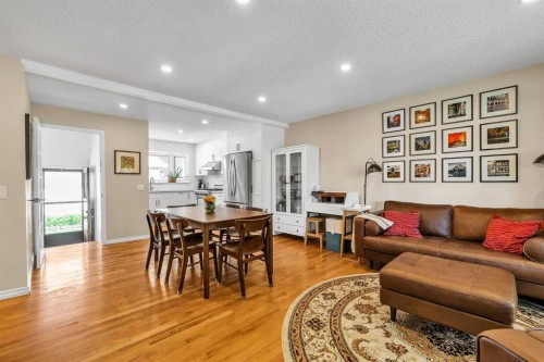 474 78 Avenue Ne, Calgary, AB - Indoor Photo Showing Other Room