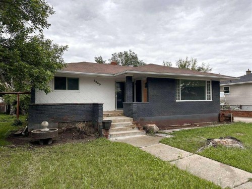 5009 51 Avenue, Taber, AB 