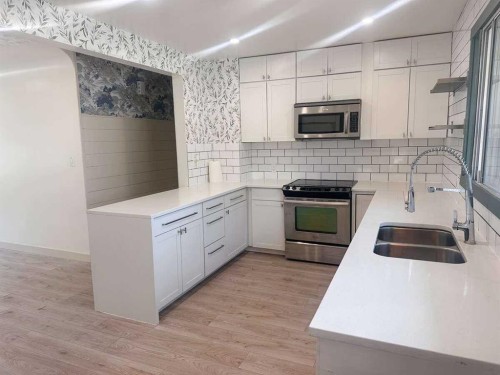 5009 51 Avenue, Taber, AB 