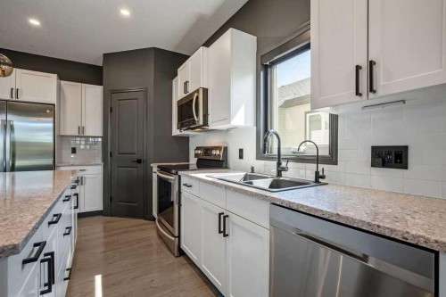 627 Hamptons Place Se, High River, AB 