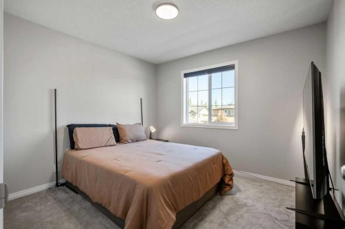 627 Hamptons Place Se, High River, AB 
