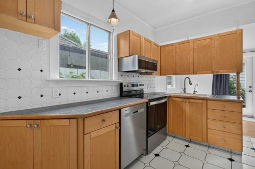 918 18 Avenue Se, Calgary, AB 